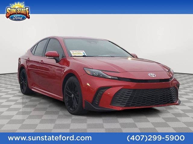 Used 2025 Toyota Camry XSE image 1