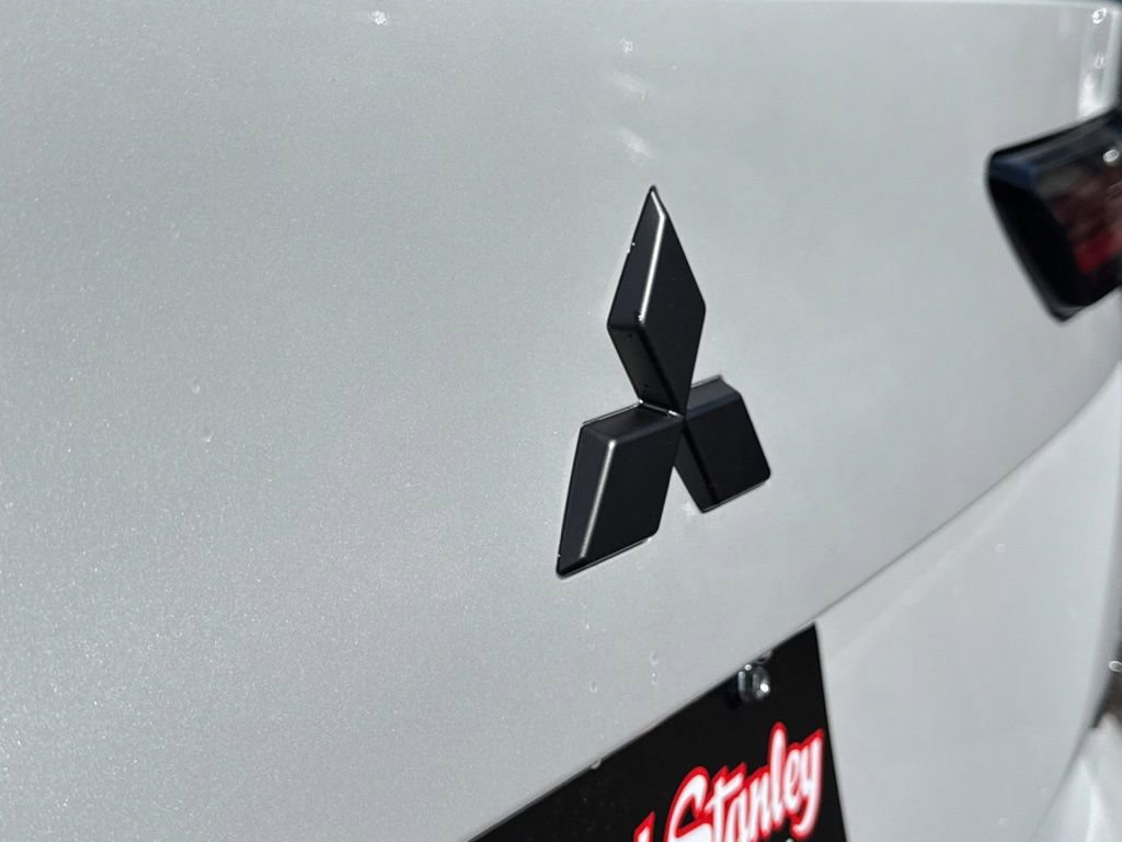 New 2026 Mitsubishi Outlander LE FWD image 50