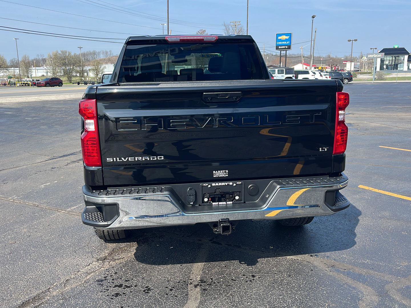 Used 2024 Chevrolet Silverado 1500 LT AWD/4WD image 4
