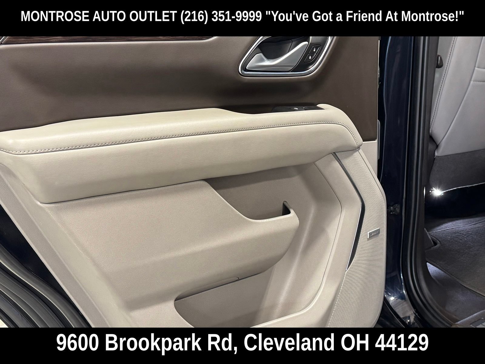 Used 2022 Chevrolet Tahoe Z71 w/ Z71 Off-Road Package AWD/4WD image 33