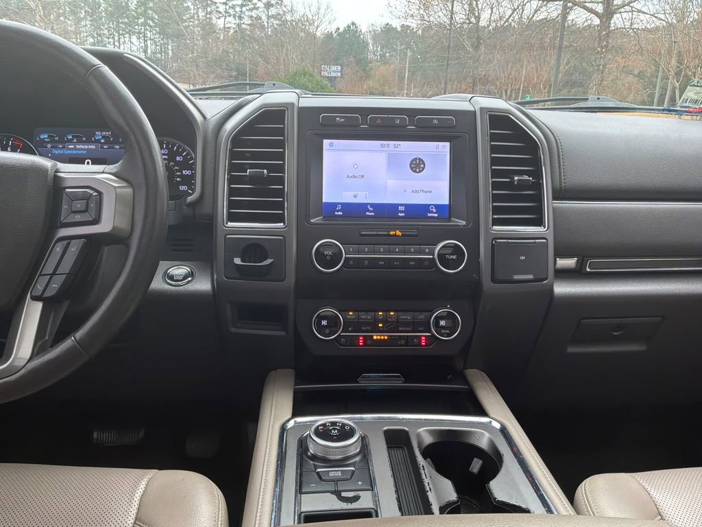 Used 2021 Ford Expedition XLT image 18