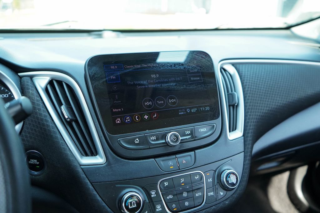 Used 2024 Chevrolet Malibu LT image 21
