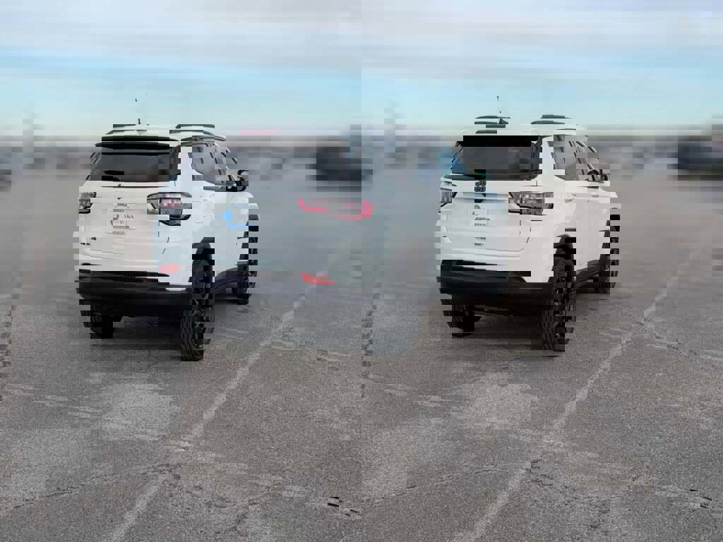 New 2026 Jeep Compass Latitude image 11