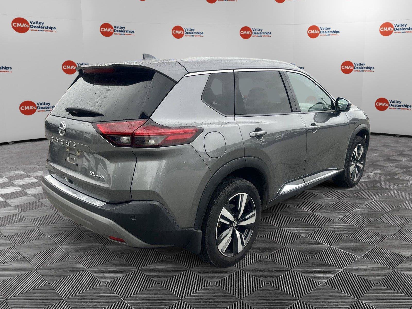 Used 2021 Nissan Rogue SL AWD/4WD image 5