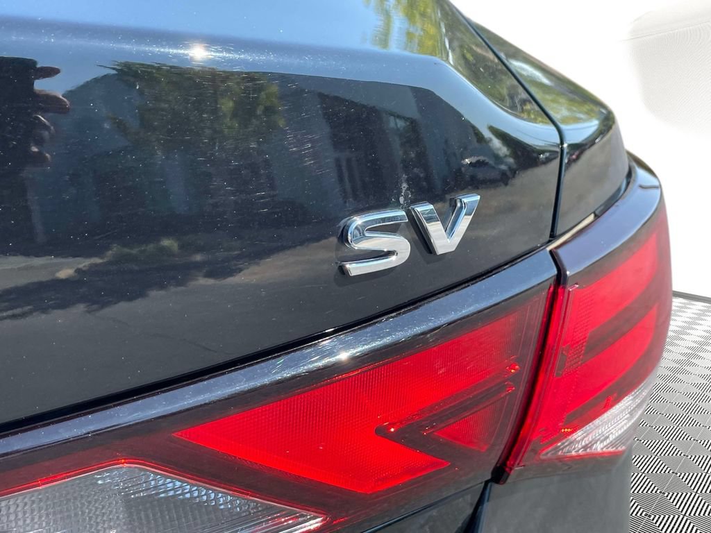 Used 2024 Nissan Sentra SV FWD image 9