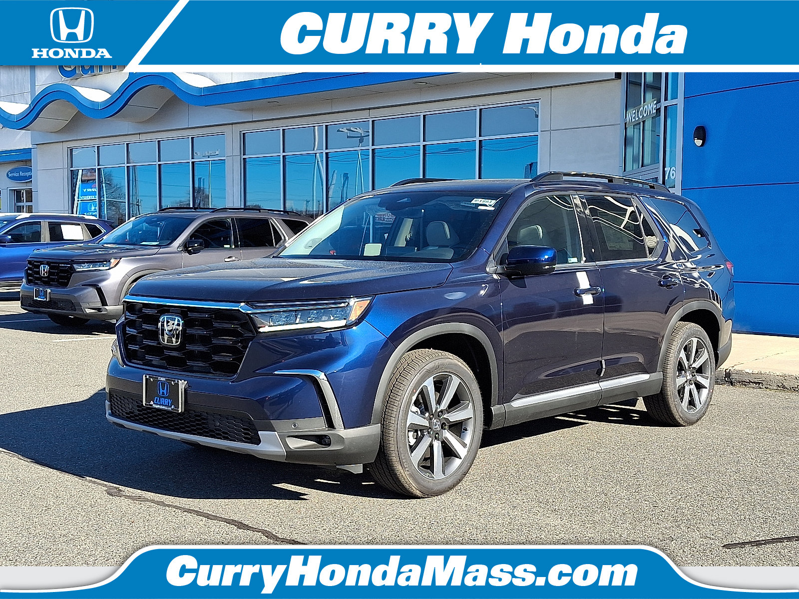 New 2025 Honda Pilot Touring image 1