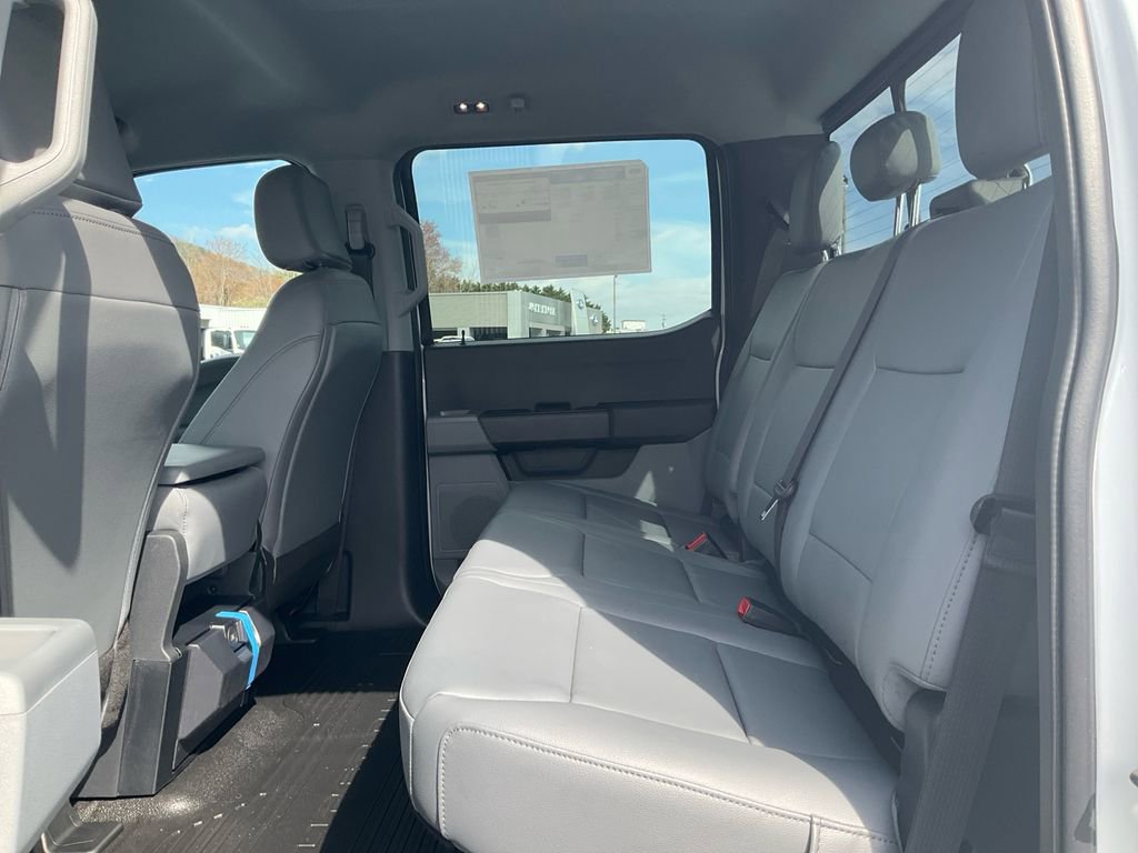 New 2026 Ford F250 XL image 15