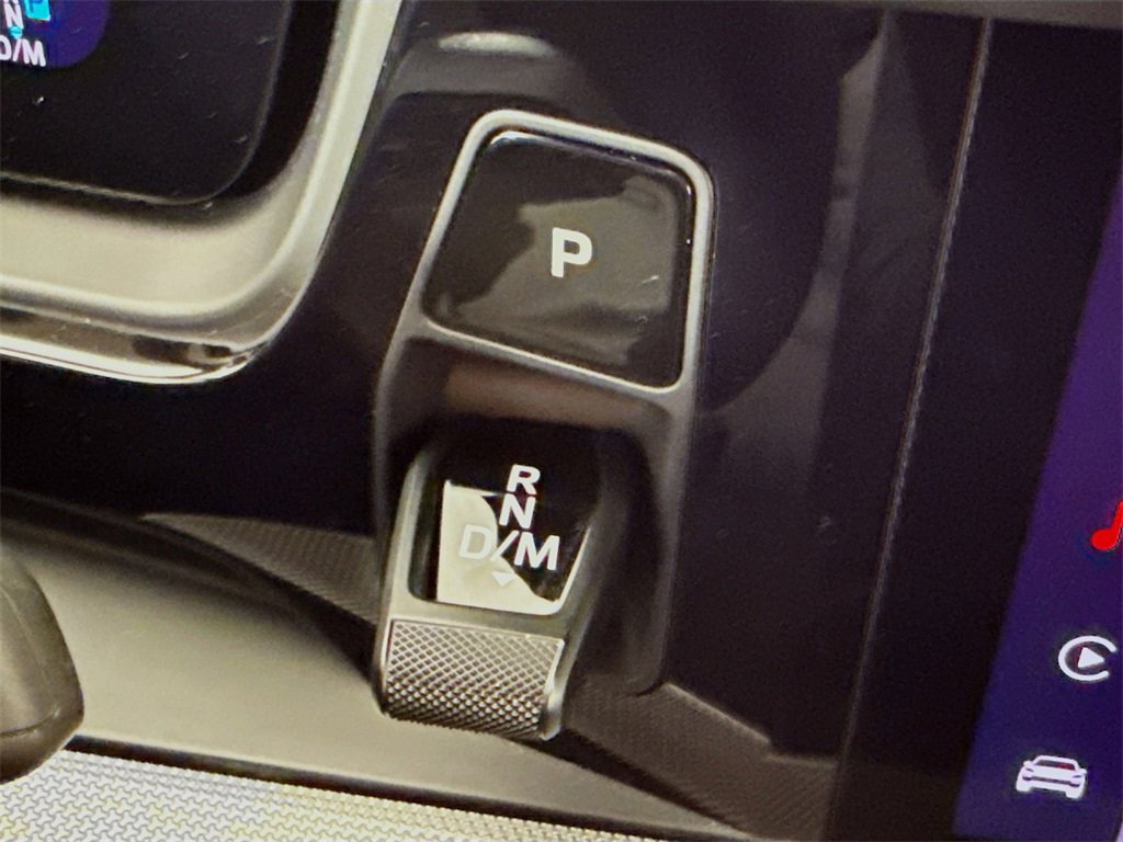 Certified 2025 Porsche Cayenne Coupe image 21