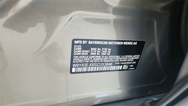 Used 2025 BMW i7 eDrive50 image 65