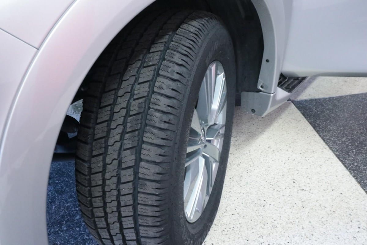Used 2023 INFINITI QX80 Luxe w/ Cargo Package RWD image 10