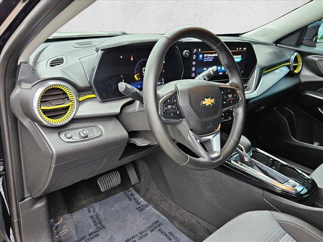 Used 2024 Chevrolet Trax LT w/ Driver Confidence Package FWD image 10