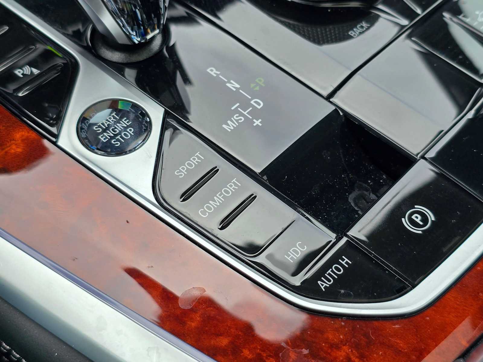 Used 2023 BMW ALPINA XB7 AWD/4WD image 36