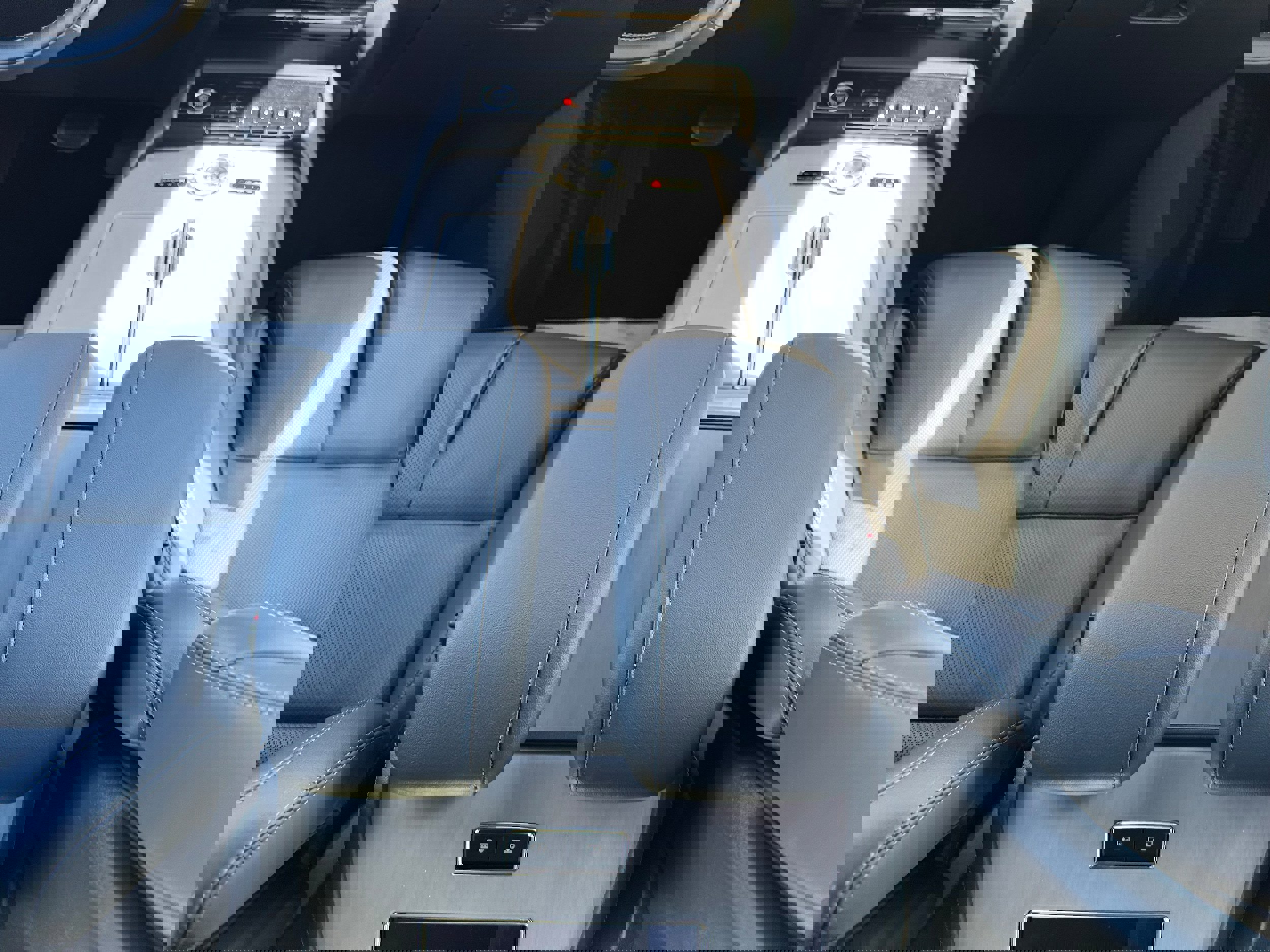 New 2025 Lincoln Navigator L Reserve w/ Jet Appearance Package image 20