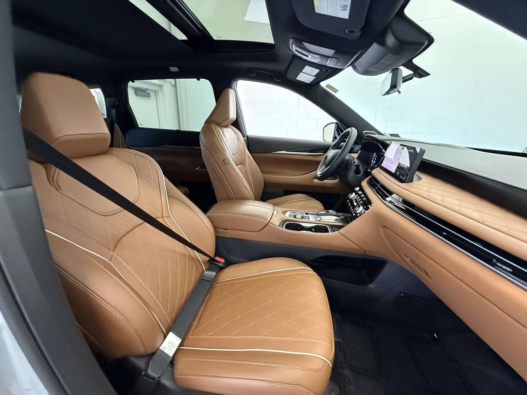 Used 2025 INFINITI QX60 Autograph w/ Cargo Package AWD/4WD image 14