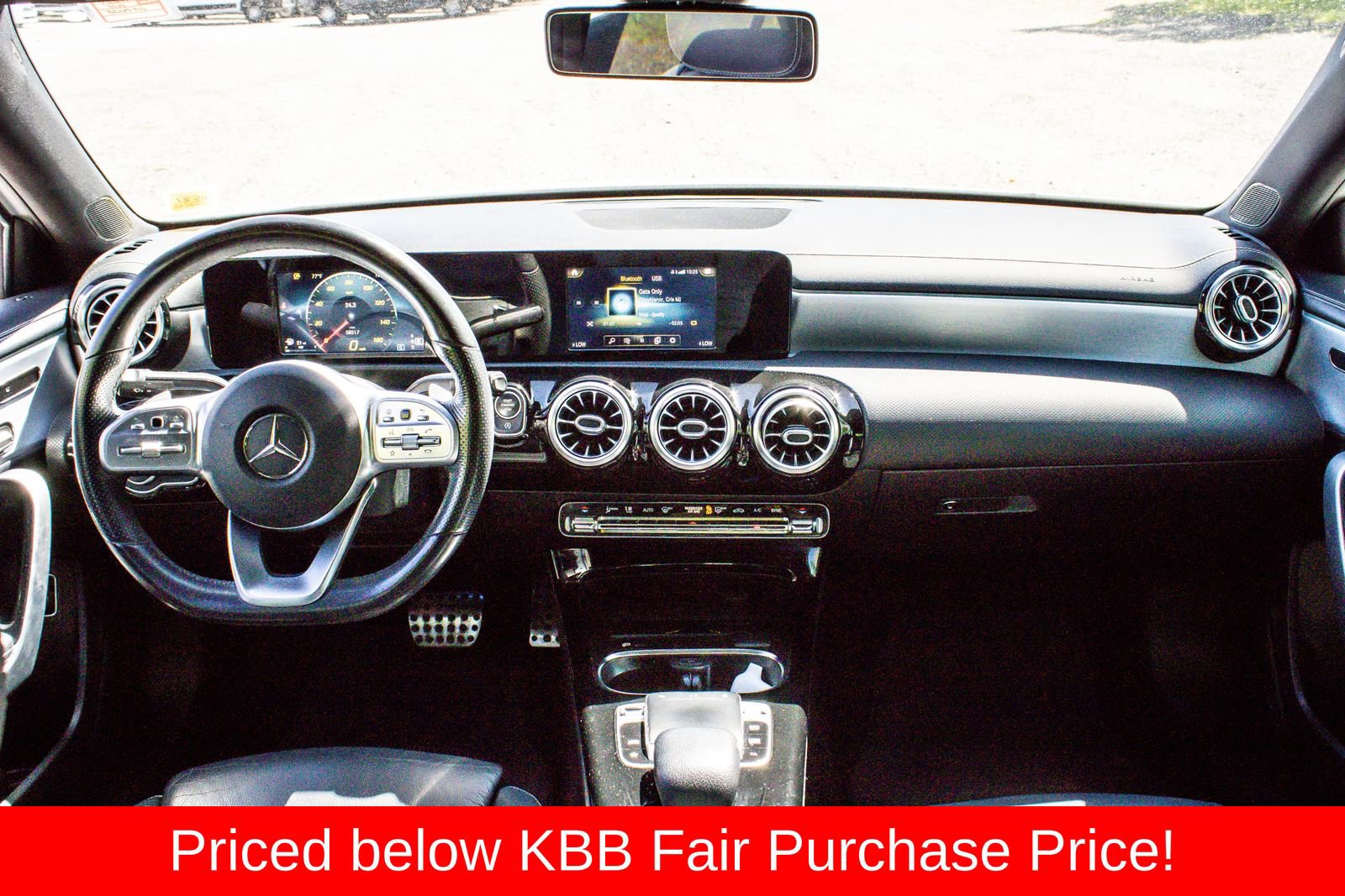Used 2020 Mercedes-Benz A 220 4MATIC w/ AMG Line image 13
