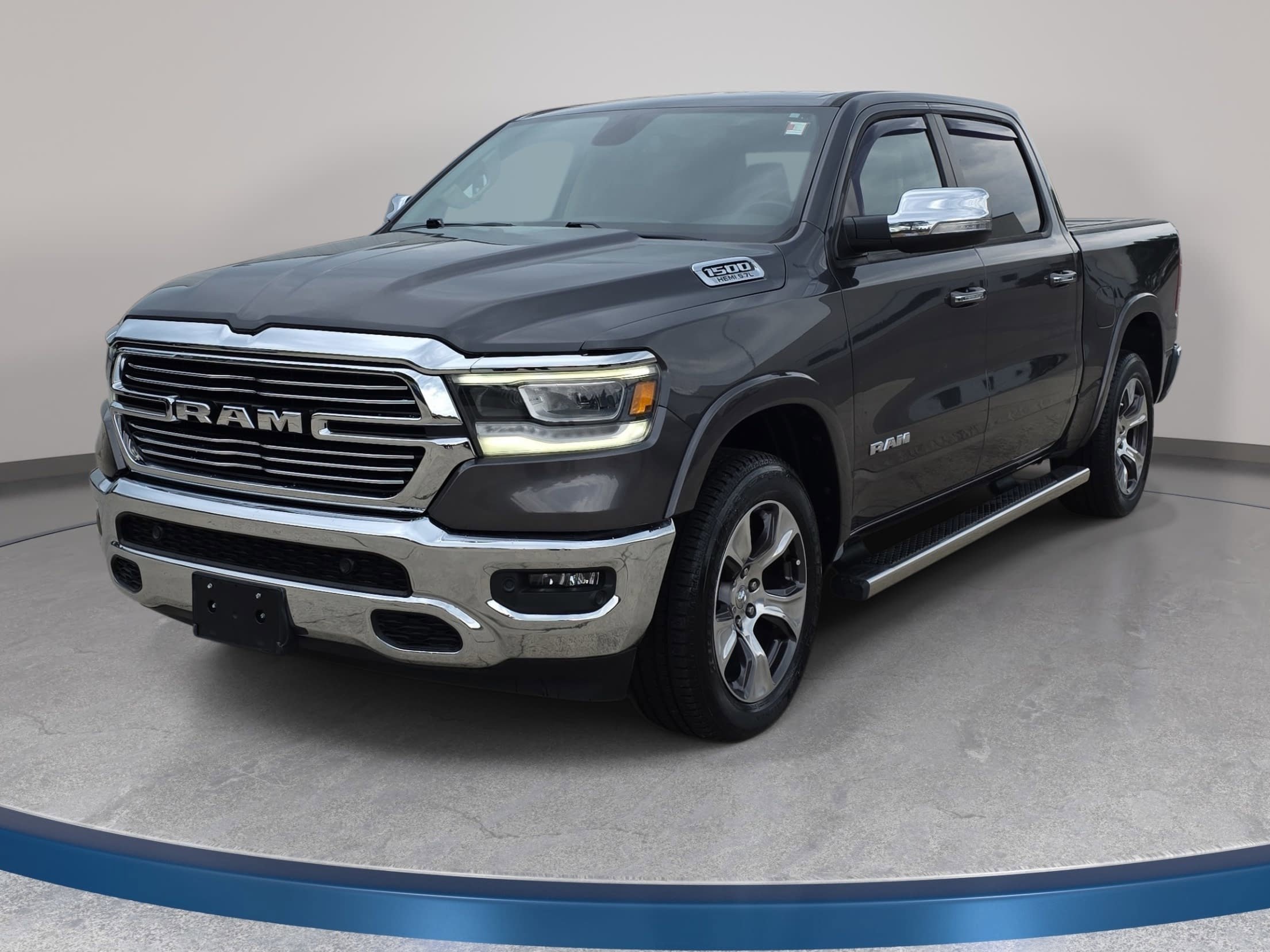 Used 2019 RAM 1500 Laramie AWD/4WD video 1