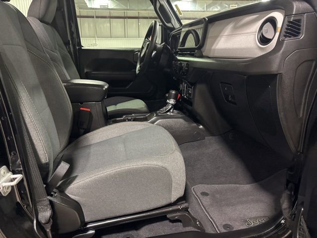Used 2025 Jeep Wrangler Sport image 8