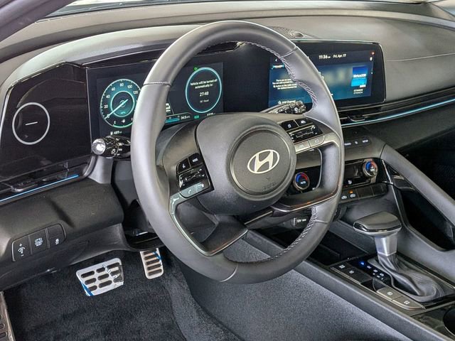 Used 2025 Hyundai Elantra SEL w/ Cargo Package FWD image 14