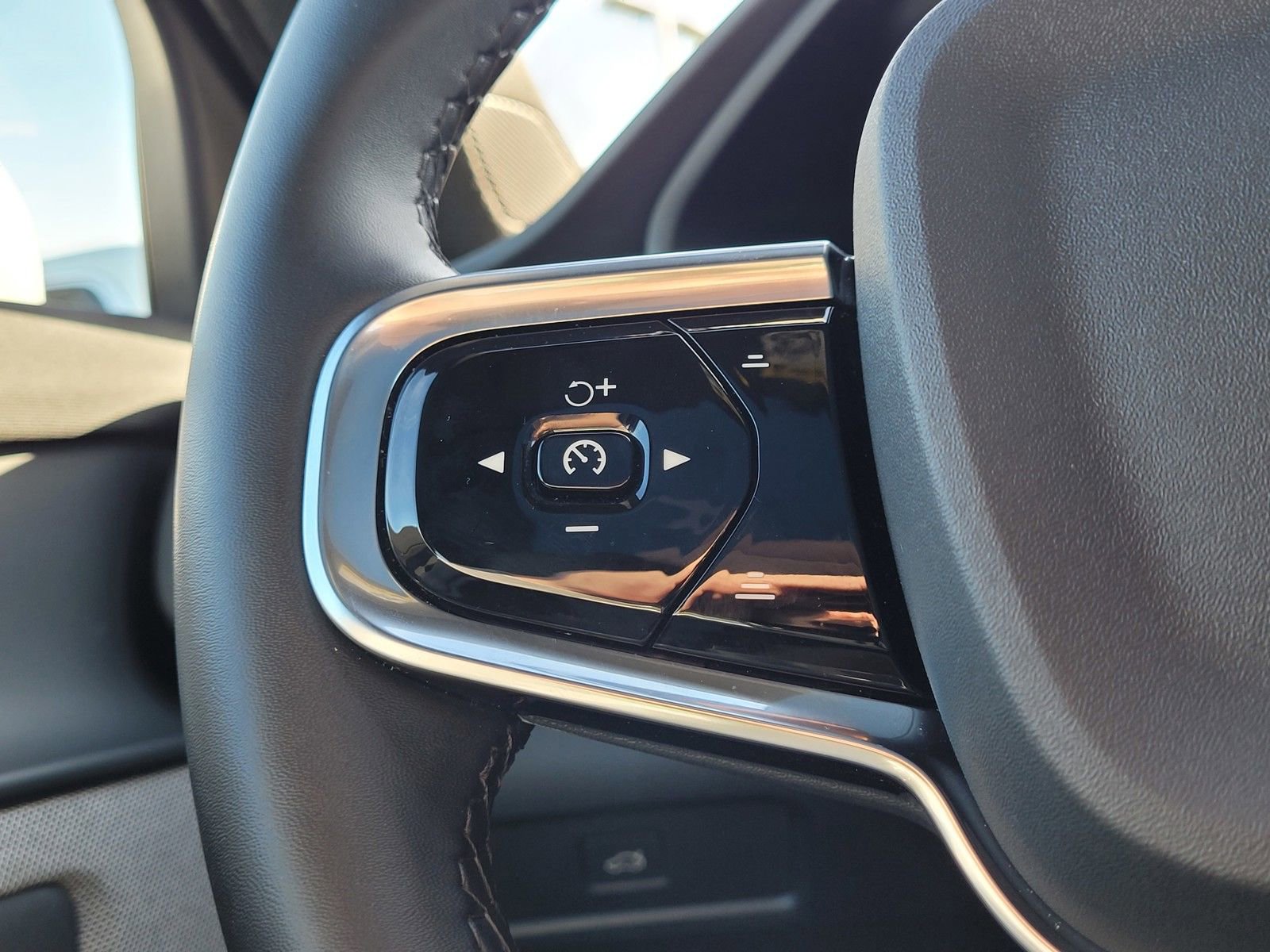 Used 2023 Polestar Polestar 2 w/ Pilot Pack image 20