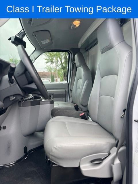 Used 2023 Ford E-450 and Econoline 450 Super Duty w/ Power Windows & Locks Group RWD image 13
