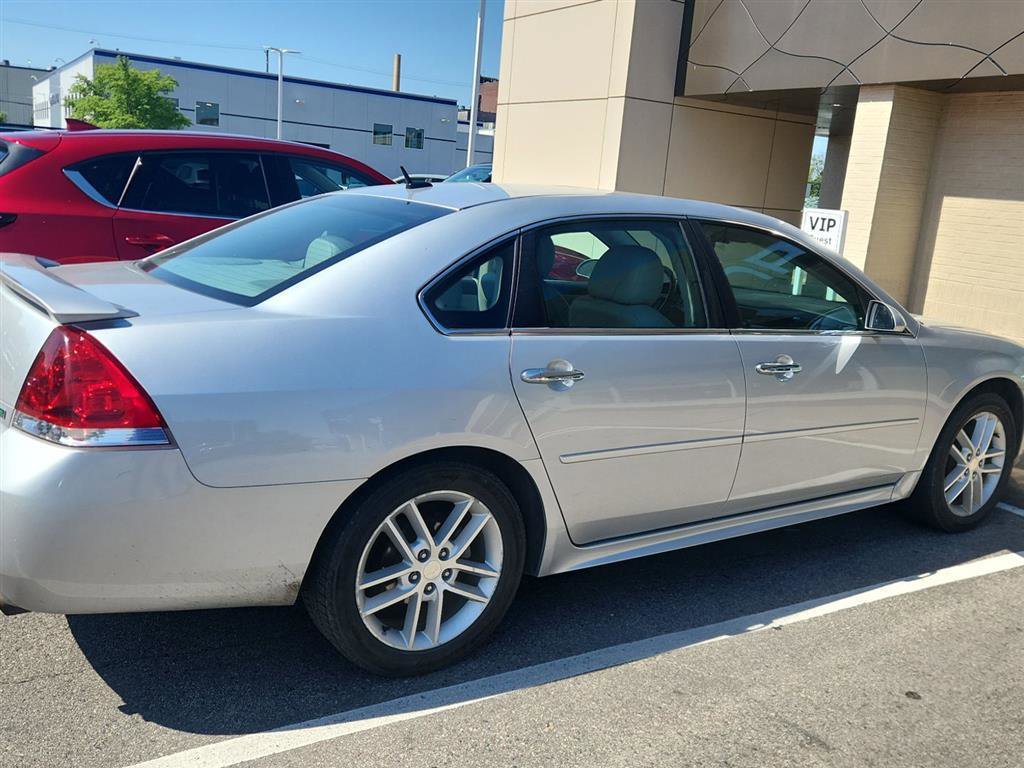 Used 2013 Chevrolet Impala LTZ FWD image 4