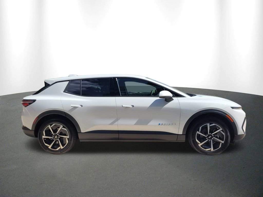 New 2026 Chevrolet Equinox EV LT FWD image 12