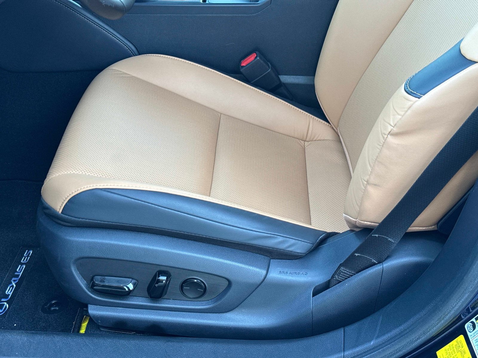 Used 2023 Lexus ES 350 w/ Premium Package FWD image 18