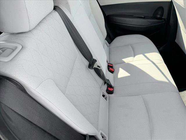 Used 2022 Toyota Corolla Cross LE image 18