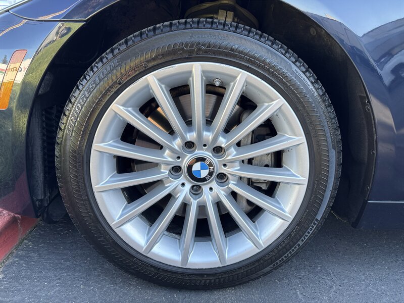 Used 2011 BMW 535i Sedan RWD image 21