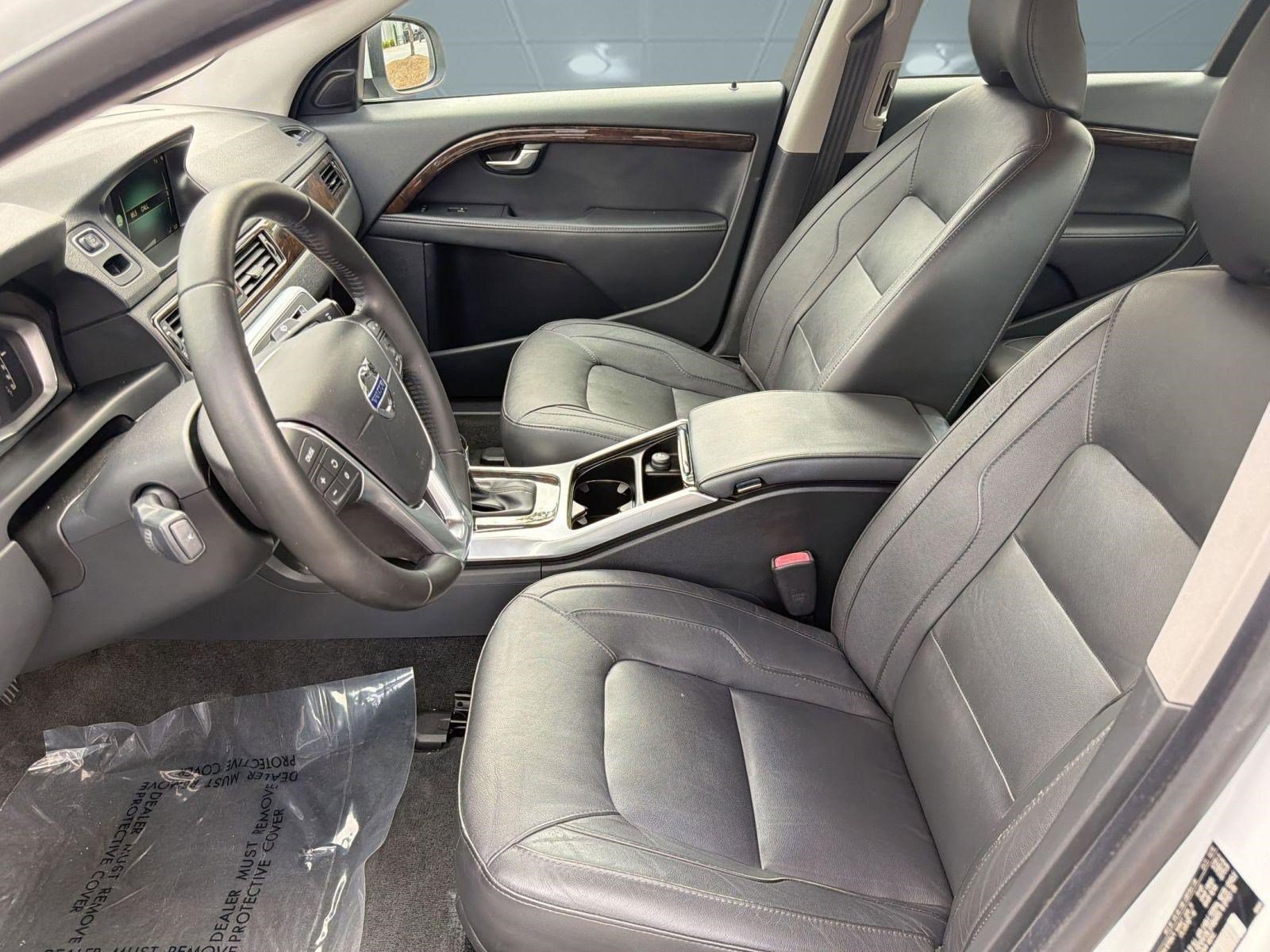 Used 2016 Volvo S80 T5 w/ Convenience Package FWD image 5