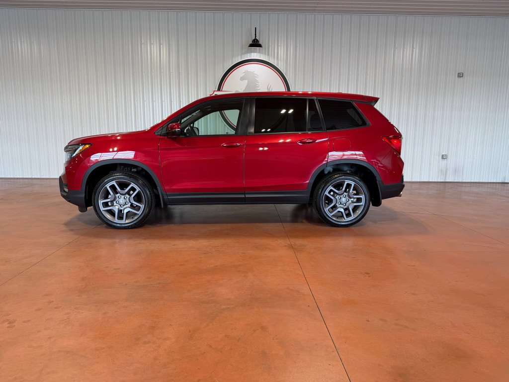 Used 2023 Honda Passport EX-L image 2