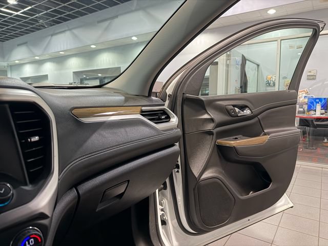 Used 2023 GMC Acadia SLE w/ Driver Convenience Package AWD/4WD image 25