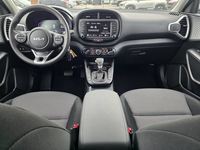 Certified 2025 Kia Soul LX w/ LX Technology Package FWD image 14