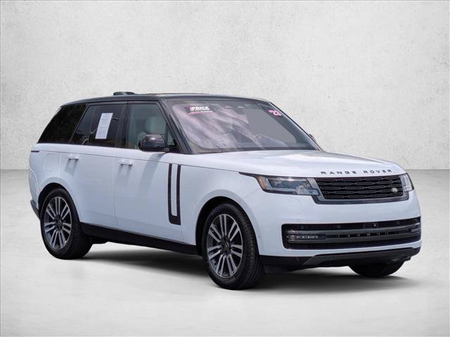 Used 2023 Land Rover Range Rover SE AWD/4WD image 3