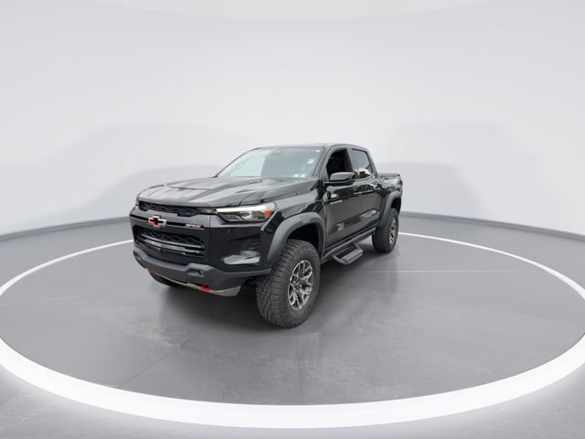 Used 2024 Chevrolet Colorado ZR2 w/ ZR2 Convenience Package III AWD/4WD image 4