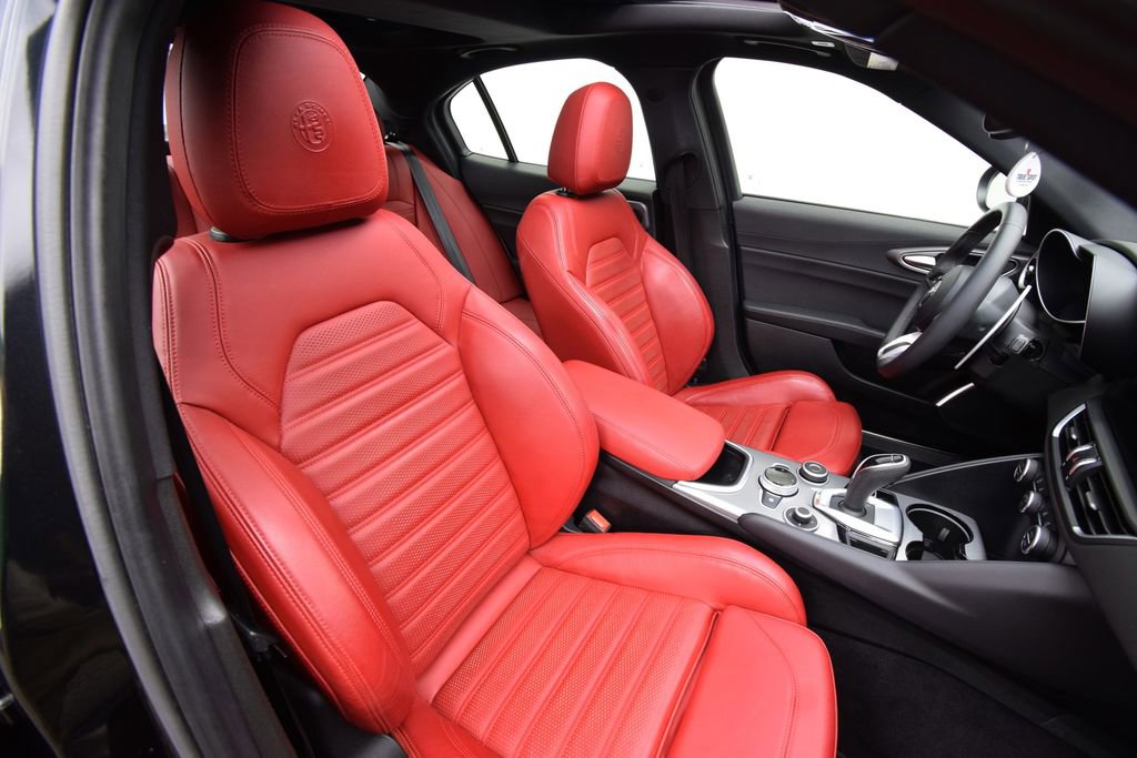 Used 2022 Alfa Romeo Giulia Veloce image 20