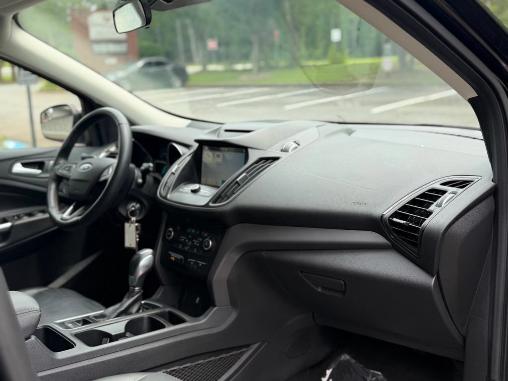 Used 2018 Ford Escape SEL AWD/4WD image 16