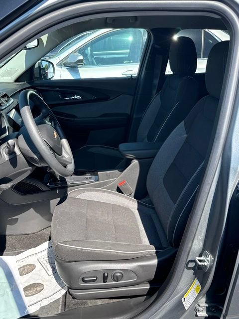 Used 2023 Chevrolet TrailBlazer LT w/ Convenience Package FWD image 13