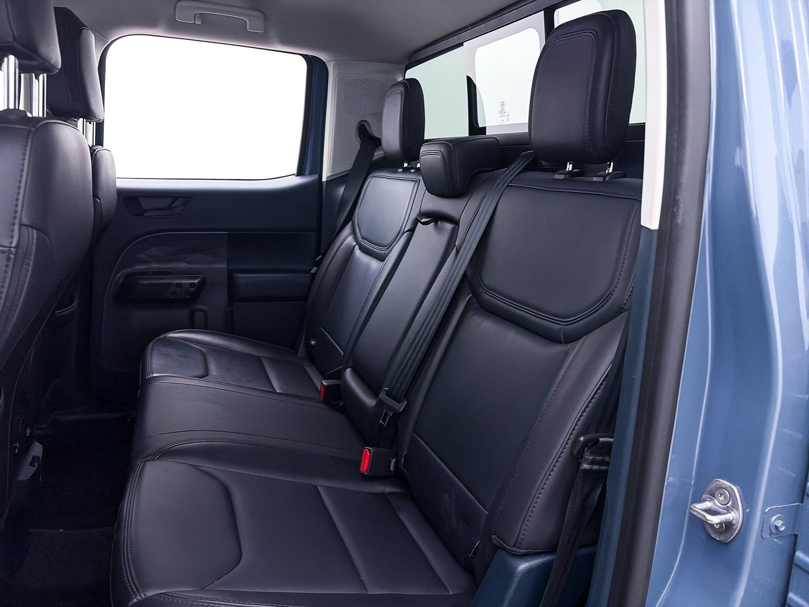 Used 2024 Ford Maverick Lariat w/ Black Appearance Package image 37