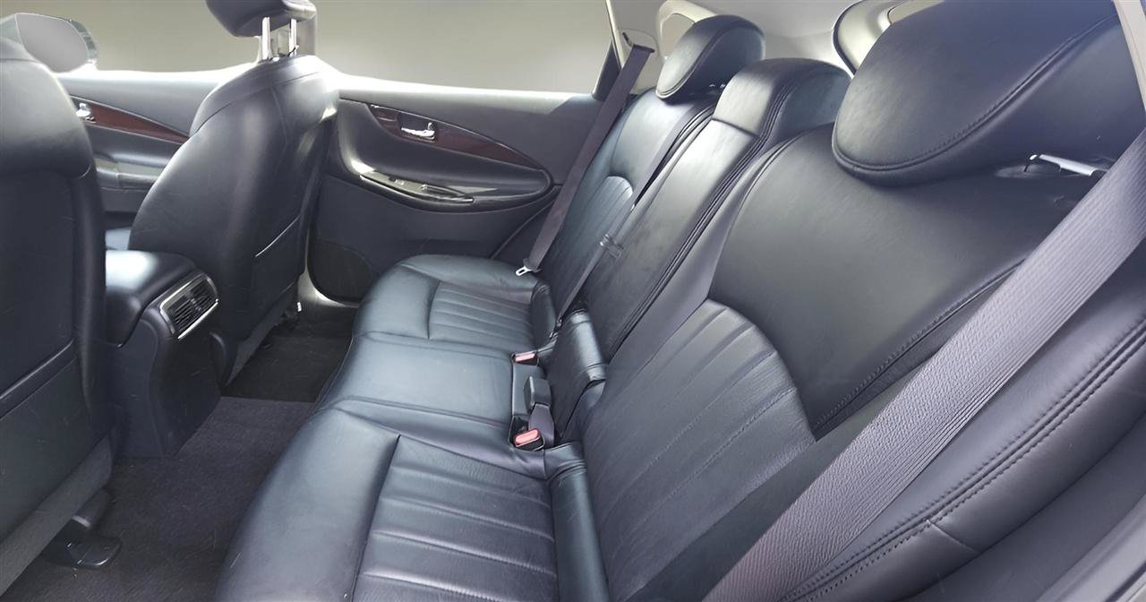 Used 2017 INFINITI QX50 AWD w/ Premium Plus Package image 22