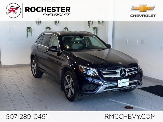 Used 2017 Mercedes-Benz GLC 300 4MATIC image 1