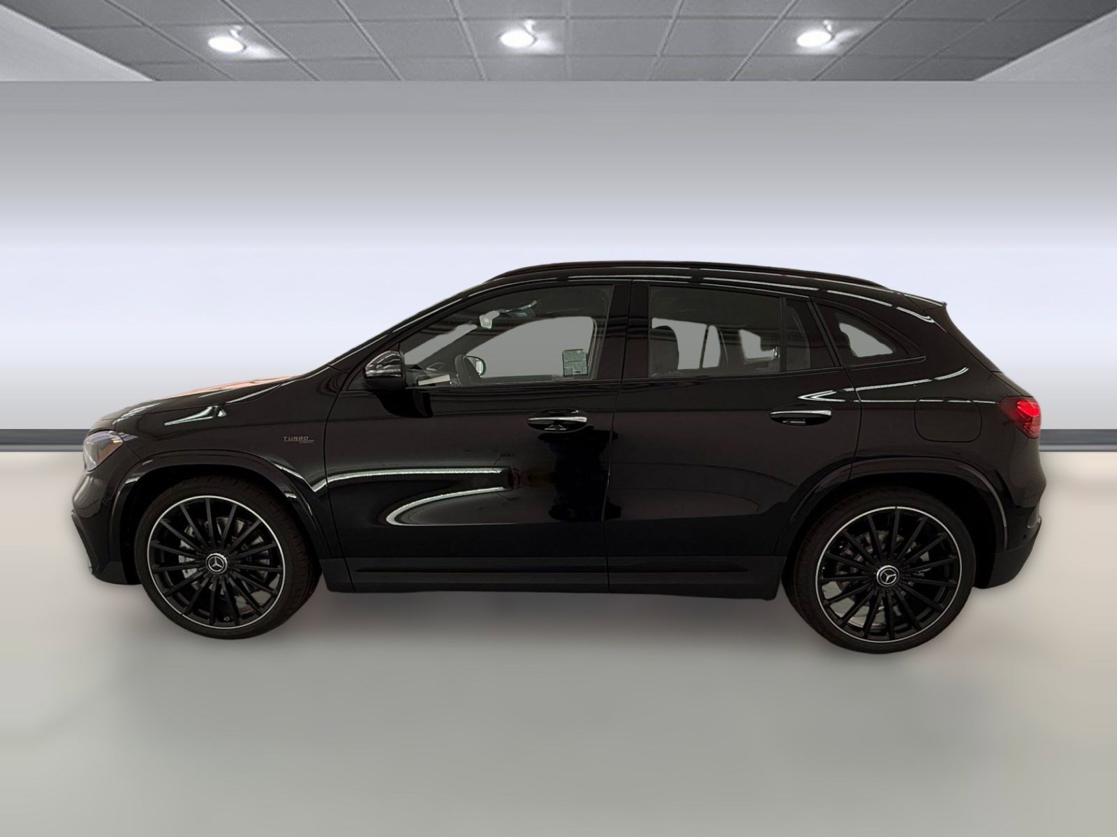 New 2026 Mercedes-Benz GLA 35 AMG 4MATIC image 2