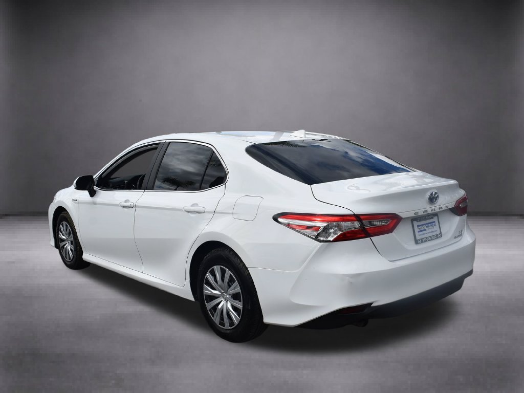 Used 2020 Toyota Camry LE FWD image 6