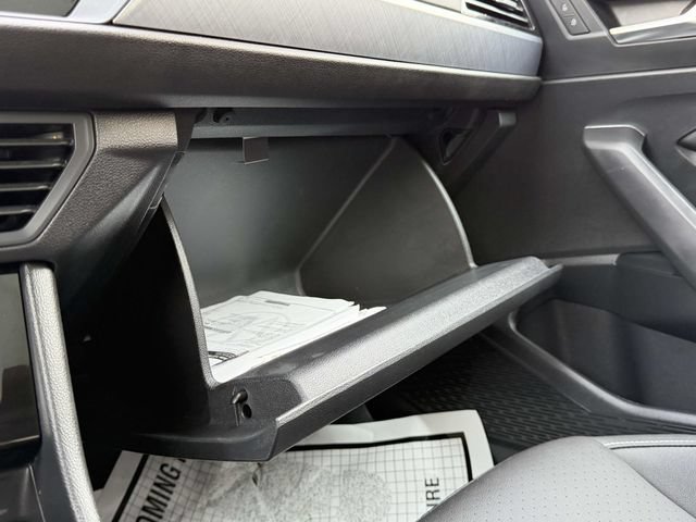 Certified 2023 Volkswagen Jetta SE w/ Panoramic Sunroof Package FWD image 37