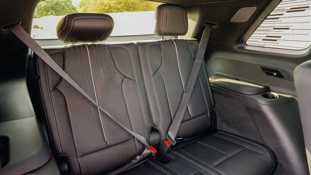 New 2026 Cadillac Vistiq Sport image 11