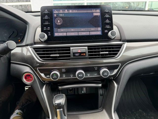 Used 2018 Honda Accord Sport image 18