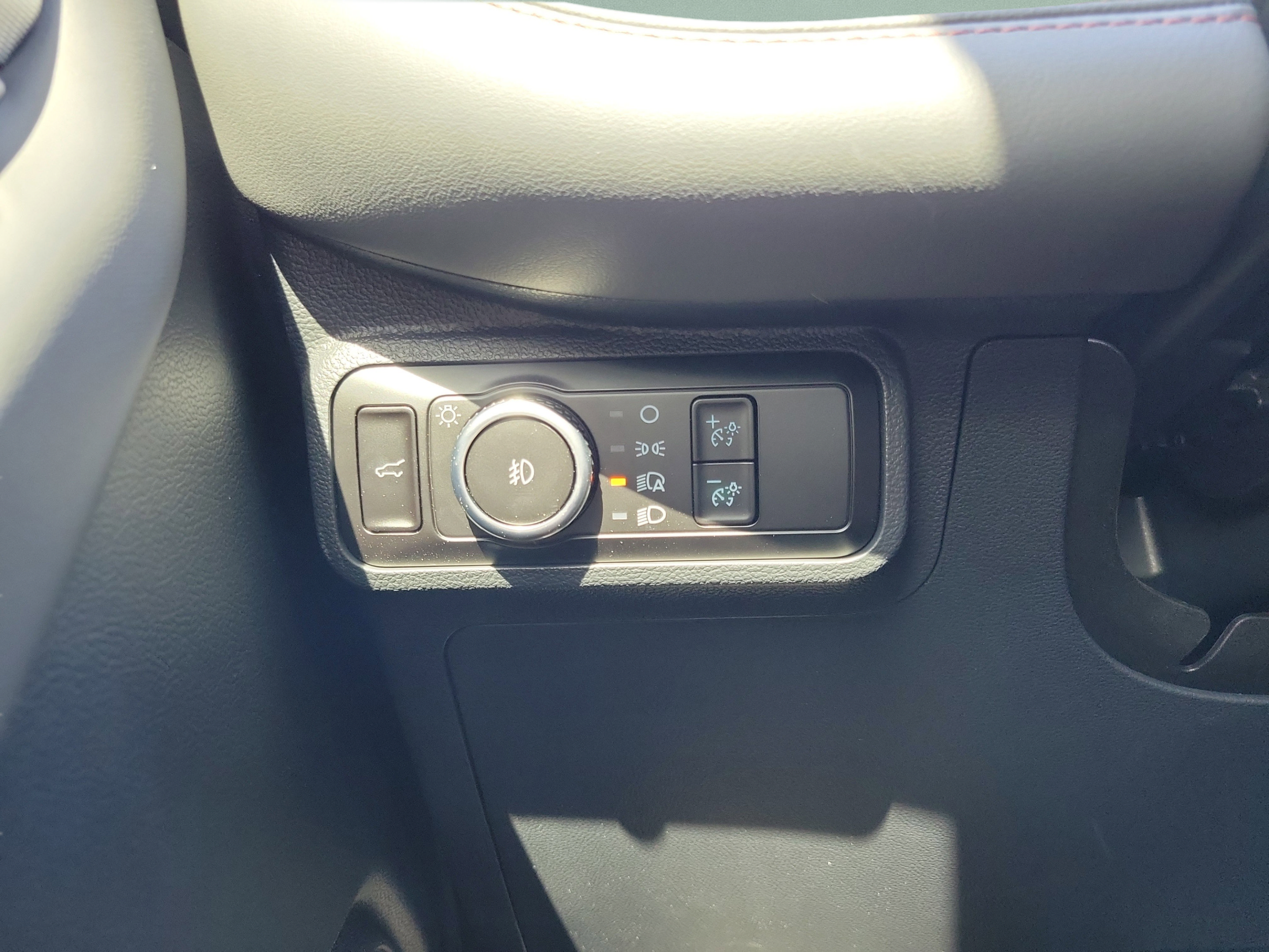 New 2026 Ford Explorer Active w/ Active Comfort Package RWD image 11