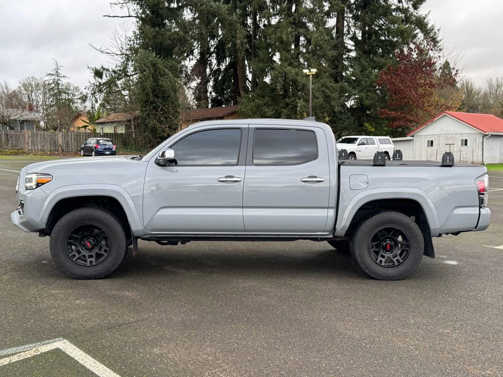 Used 2020 Toyota Tacoma Limited image 3