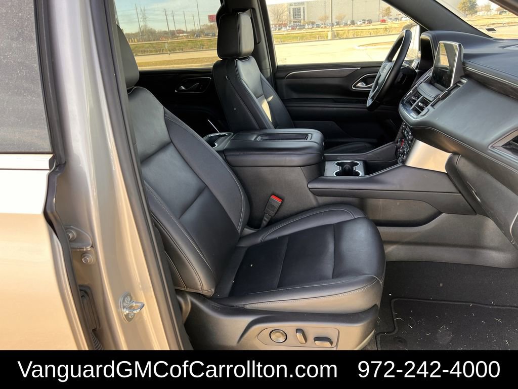 Used 2024 Chevrolet Suburban LT image 26
