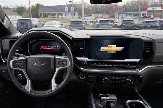 Used 2024 Chevrolet Silverado 1500 RST image 24